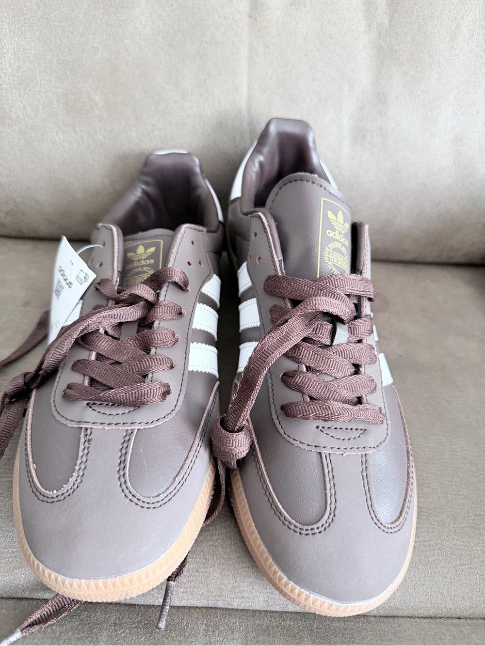 adidas Low-Top Brown Sneakers with White Stripes - Picture 5 of 5